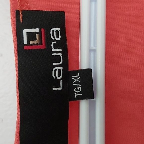 Coral  top - Picture 2 of 3